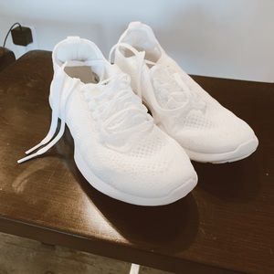 Lulu lemon white running shoes